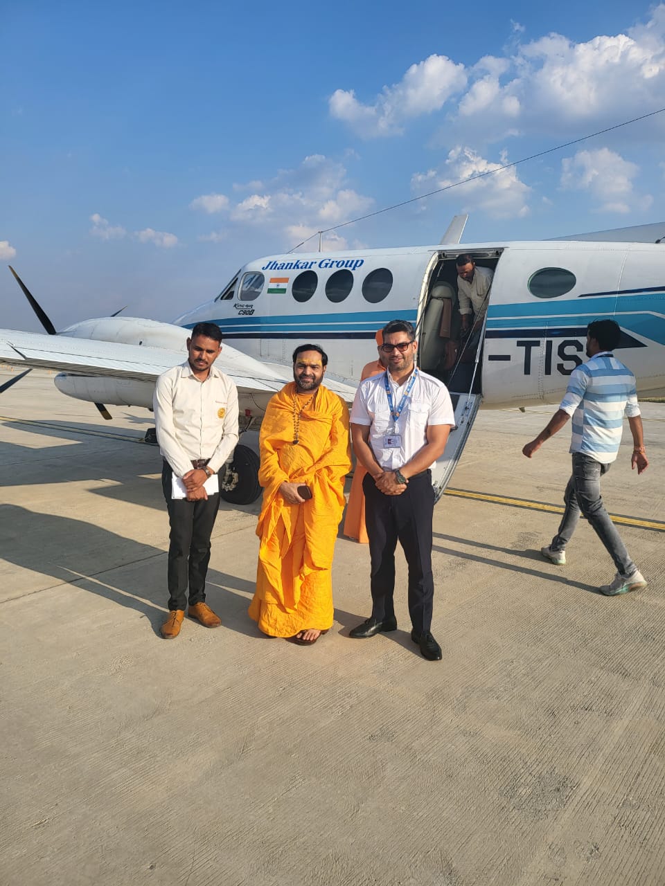 Private Ramp Boarding · Bespoke itineraries with zero lines or queues